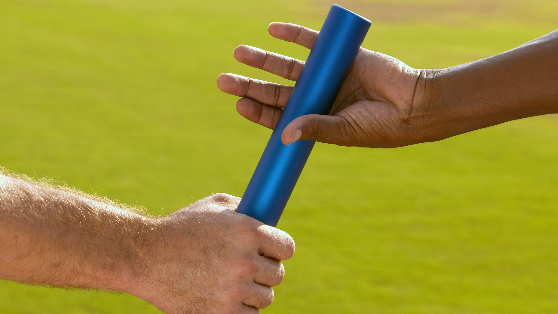 “费尔南多·比亚尔巴的领导力与进攻技巧，助力美洲狮队突破极限”