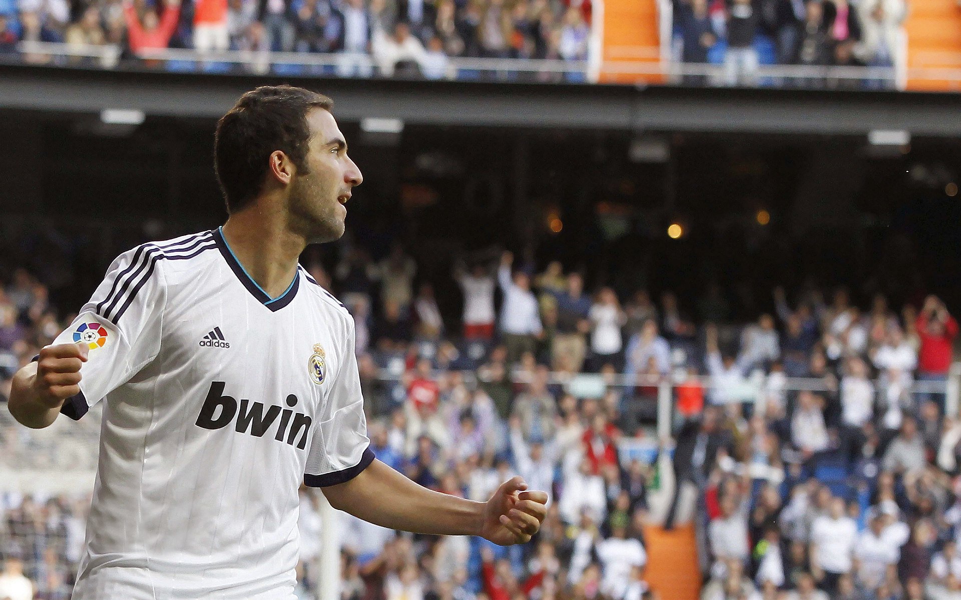 武汉三镇被保级！邓卓翔坦言，胜利的滋味不该是别人送的，邓卓翔百科