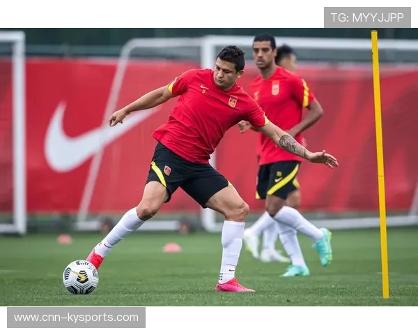 国足球员技术动作标准化训练研究，足球动作技术分析